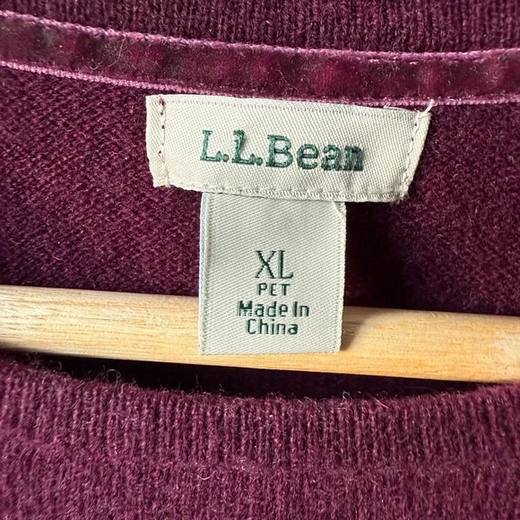 LL BEAN 100% Cashmere Sweater Crew Neck Burgundy Quiet Luxury Old Money XL - Picture 3 of 5
